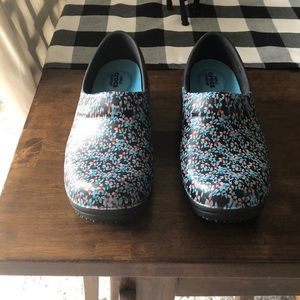 Crocs triple comfort